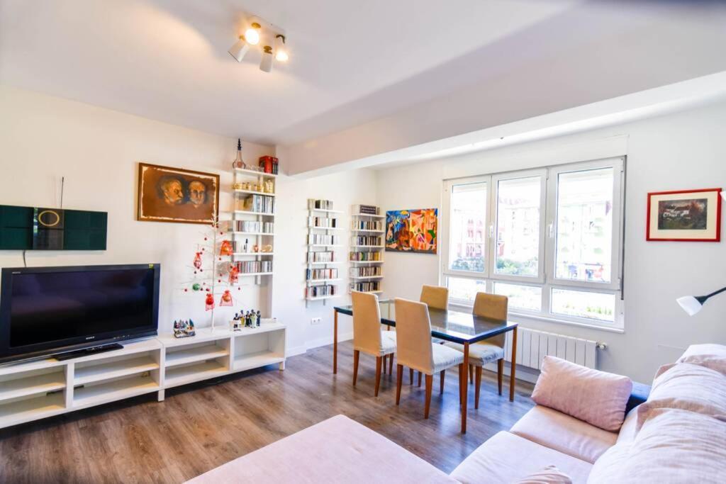Comodo Apartamento En Puertochico, Cerca De Todo. Santander Ngoại thất bức ảnh